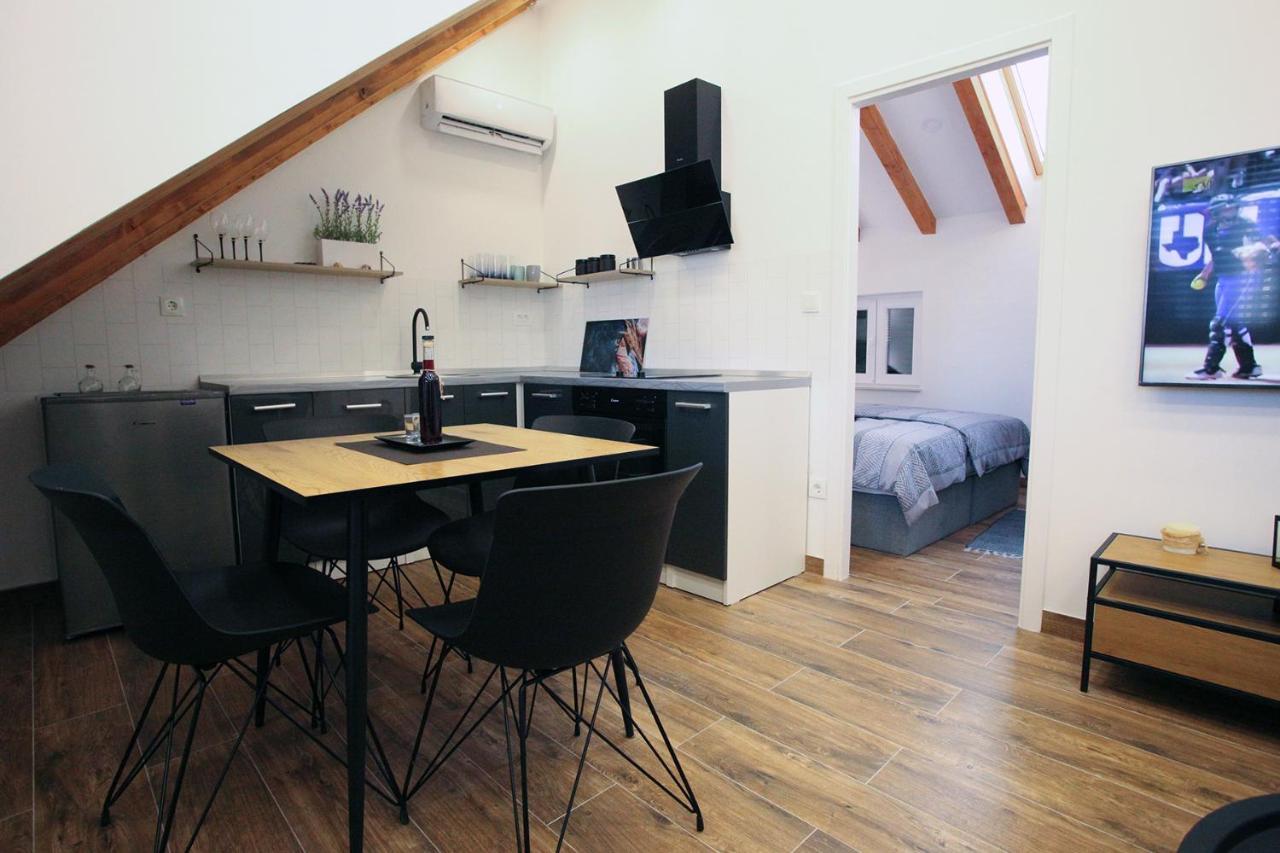 New Split Central Apartments Jakov & Niko Екстериор снимка